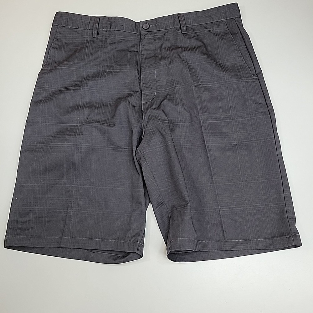 Burnside Mens Gray Sz 38 Golf Shorts CellPhone Pocket Preppy Trendy Casual Comfy